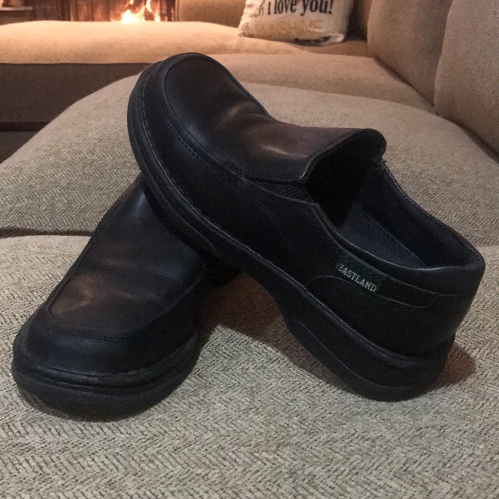 7.5 black leather Eastland slip ons